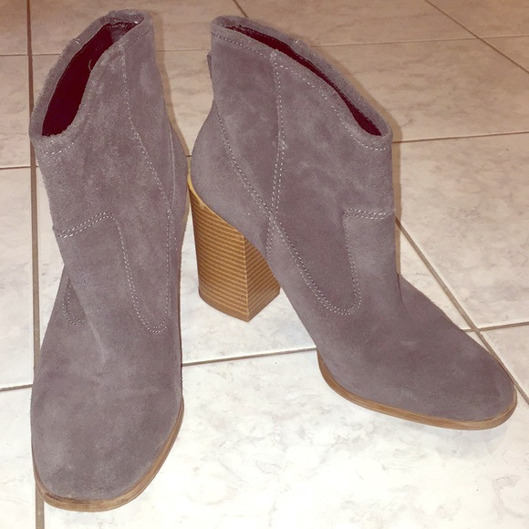Zara Shoes - Zara Woman Gray Suede Bootie